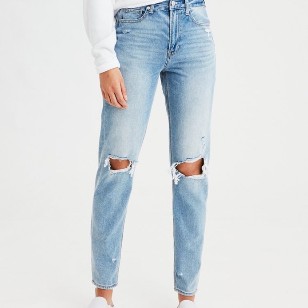 American Eagle mom jeans